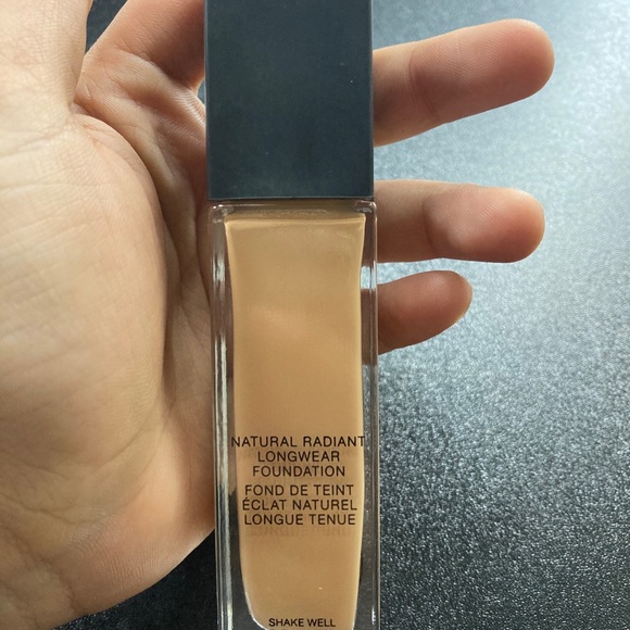 NARS FOUNDATION shade color:syracuse - Picture 3 of 4